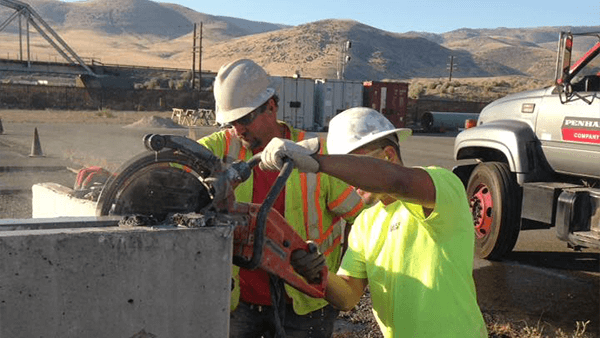 A Reno instructor provides Laborers' Apprenticeship Training for Local 169 on demolition.